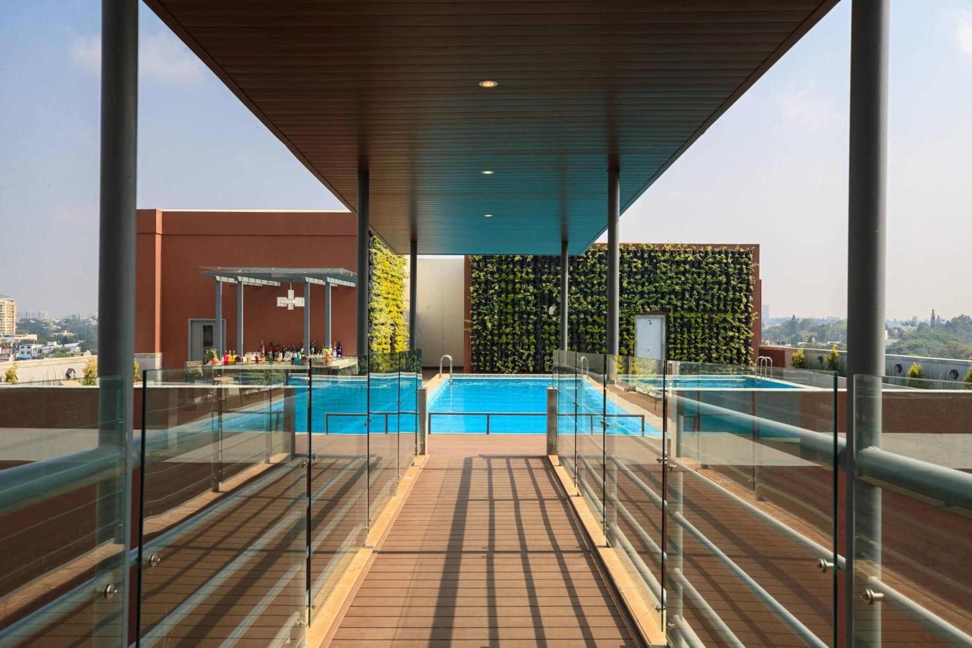 Renaissance Bengaluru Race Course Hotel Exterior photo